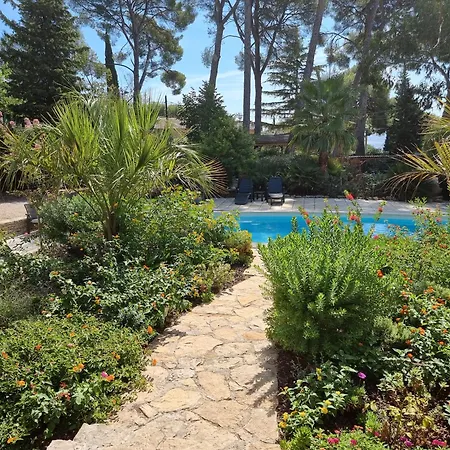 Provencale Avec Piscine,proche Vakantiehuis *